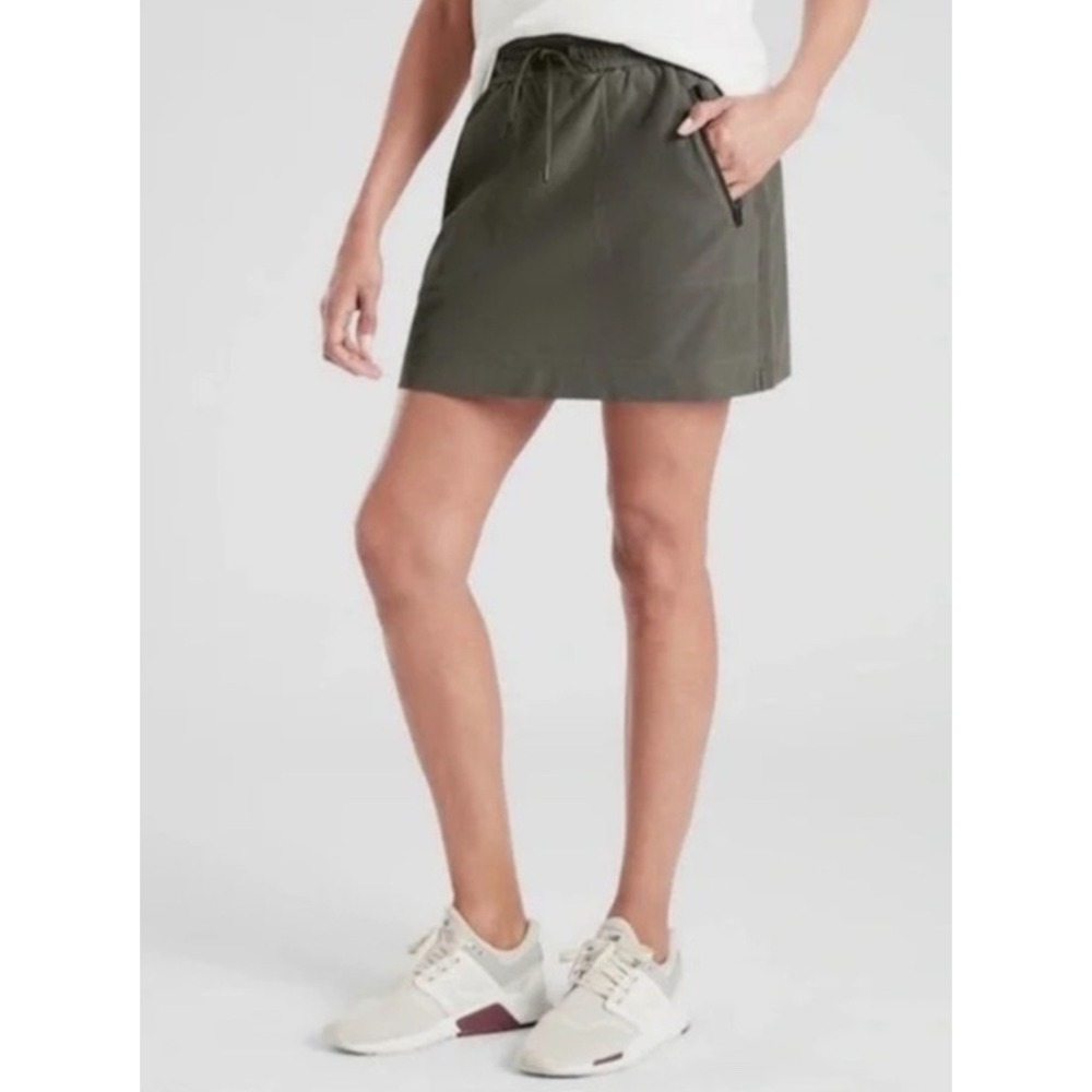 Athleta Farallon Skirt Women 16 Cypress Green Excellent Drawstring Zip Pockets